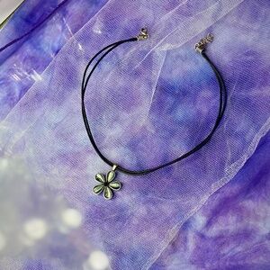 Authentic Vintage y2k Style Flower Pendant Choker/Necklace Layered Rope Jewelry